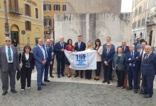 Una Rosa per Norma piazza montecitorio
