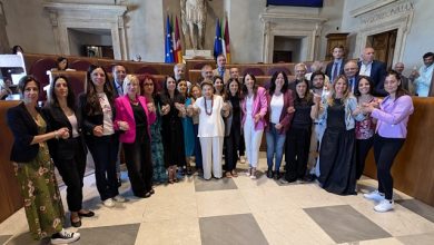 assemblea capitolina rende omaggio madri costituenti