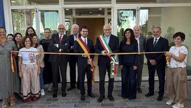 taglio nastro polo educativo bravetta
