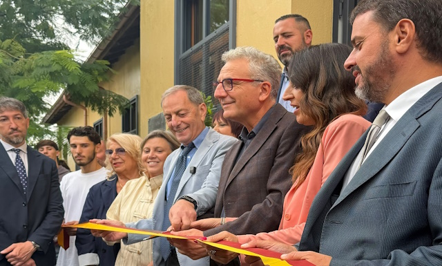 taglio nastro biblioteca borghesiana